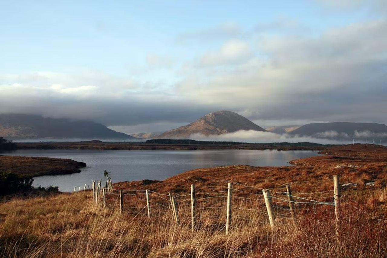 The Western Way Oughterard Bagian luar foto